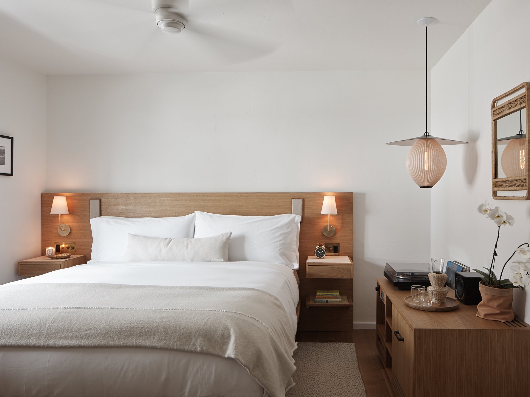 Serra hotel room